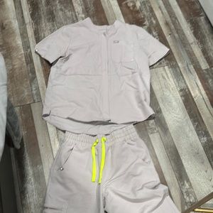Figs Gray and Yellow Casual Set with Neon Drawstring